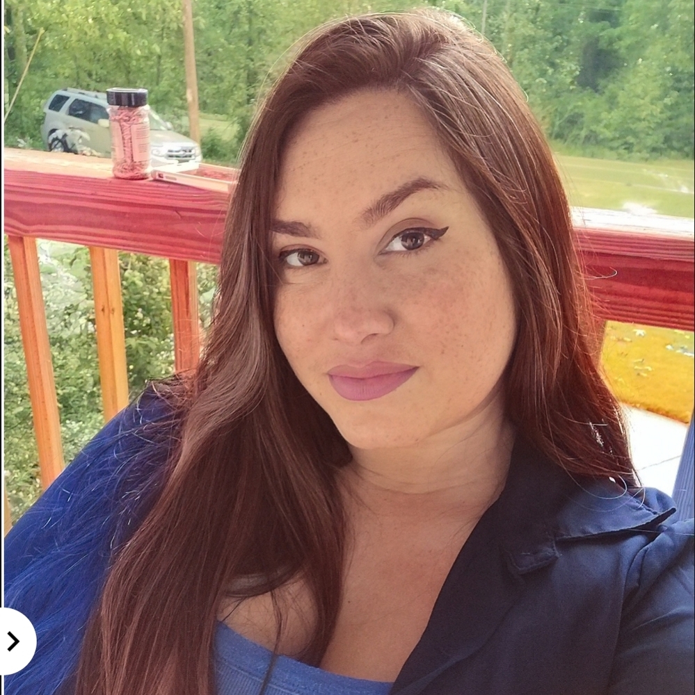 Meet your Posher, Kaila